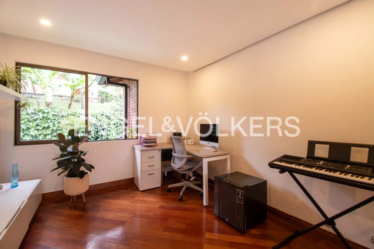 Casa de 3 alcobas en venta en Las Lomas No.1, Medellín, 308 m² · foto 10 de 19