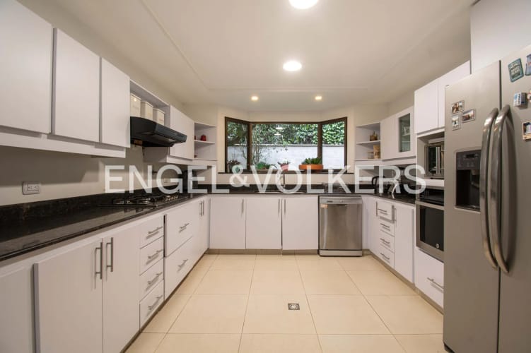 Casa de 3 alcobas en venta en Las Lomas No.1, Medellín, 308 m² · foto 8 de 19