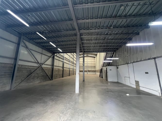 Bodega en arriendo en Colinas Del Bosque, Dosquebradas, 700 m² · foto 7 de 18