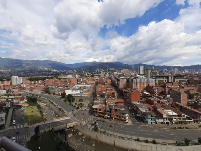 Apartamento en venta en Centro, Itagüí · foto 5 de 9