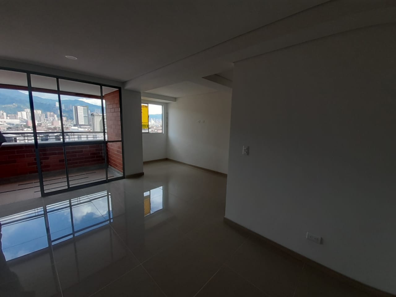 Apartamento en venta en Centro, Itagüí · foto 6 de 9