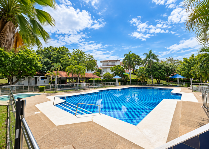 Casa de 5 alcobas en venta en Santander, Girardot, 350 m² · foto 15 de 19