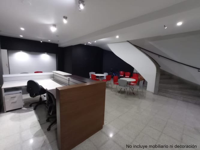 Local en venta en Colon, Medellín, 1652 m² · foto 19 de 20