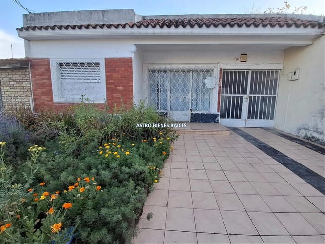 Photo 4 of 16