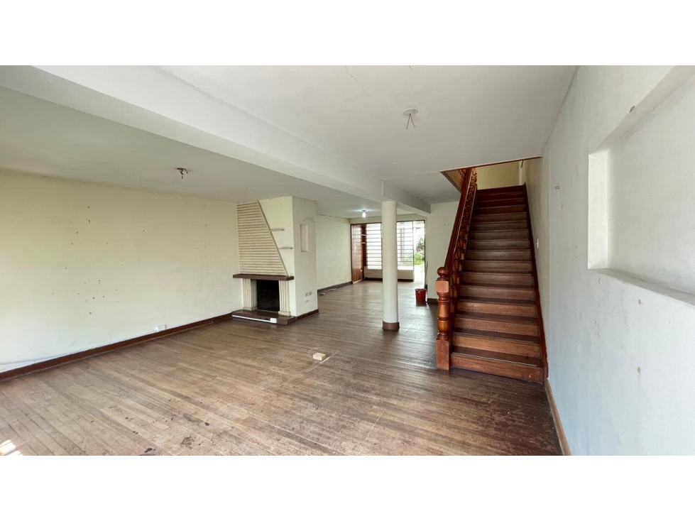 Casa en venta en San Luis, Bogotá · foto 3 de 24