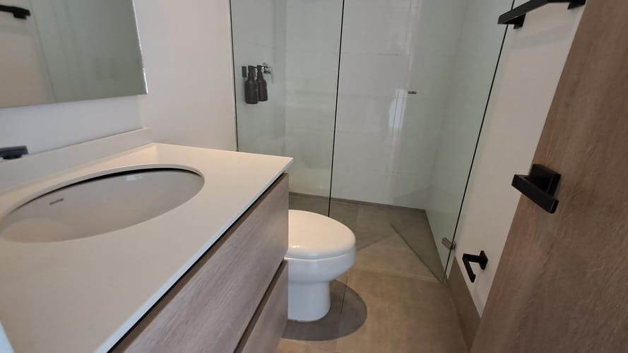 Apartamento de 3 alcobas en arriendo en Los Balsos, Medellín, 125 m² · foto 20 de 22
