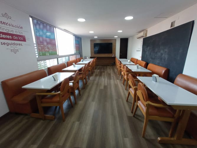 Oficina en venta en Castropol, Medellín, 46 m² · foto 4 de 7