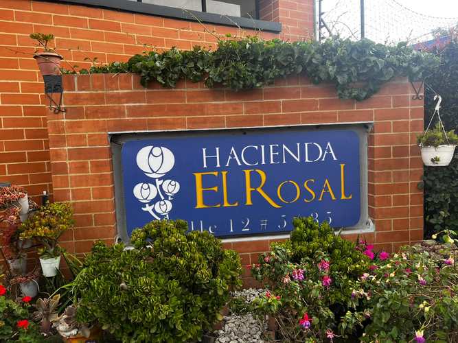 Apartamento de 3 alcobas en venta en Cr. Hacienda El Rosal, Funza, 62 m² · foto 20 de 24