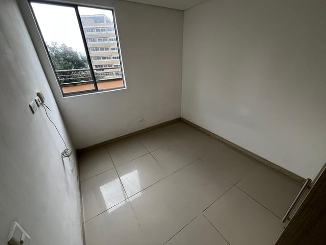 Apartamento de 3 alcobas en venta en Ditaires, Itagüí, 68 m² · foto 4 de 13