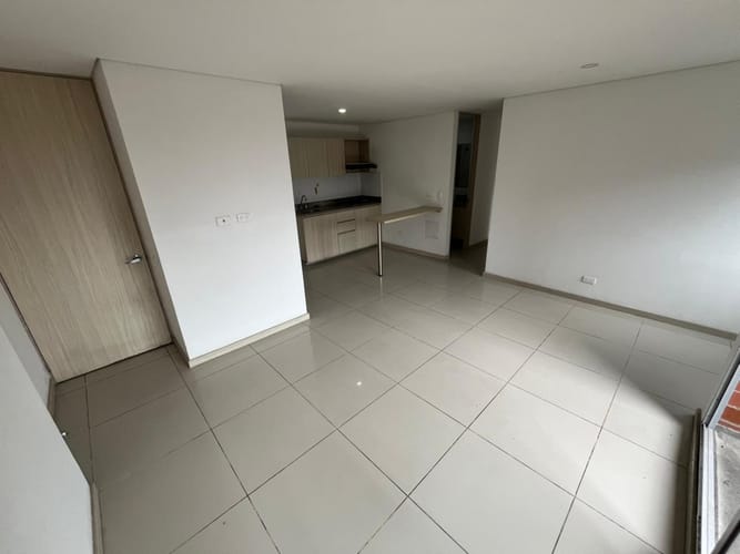 Apartamento de 3 alcobas en venta en Ditaires, Itagüí, 68 m² · foto 7 de 13