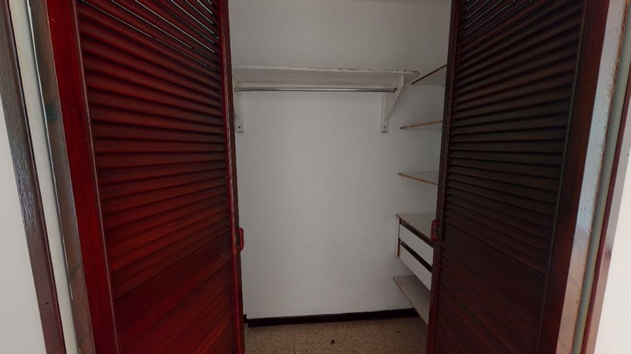 Apartamento de 3 alcobas en venta en El Poblado, Medellín, 130 m² · foto 6 de 14