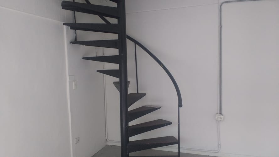 Local en venta en Guayabal, Medellín, 27 m² · foto 2 de 4