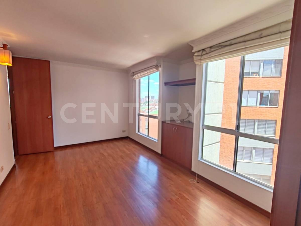 Apartamento en venta en Portales Del Norte, Bogotá · foto 9 de 21