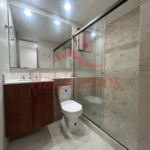 Apartamento de 3 alcobas en arriendo en Transversal Inferior, Medellín, 145 m² · foto 8 de 15