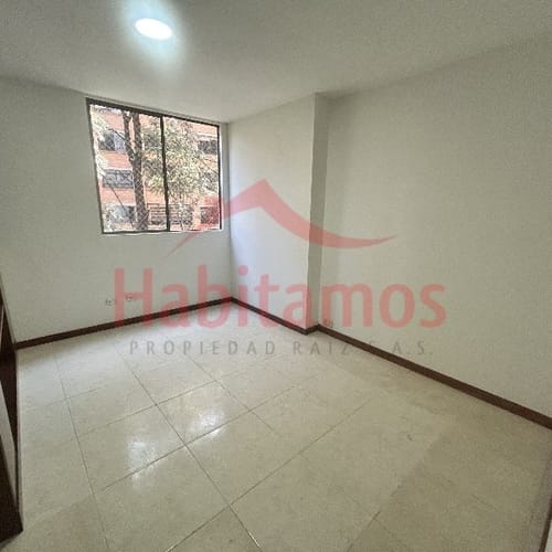 Apartamento de 3 alcobas en arriendo en Transversal Inferior, Medellín, 145 m² · foto 9 de 15