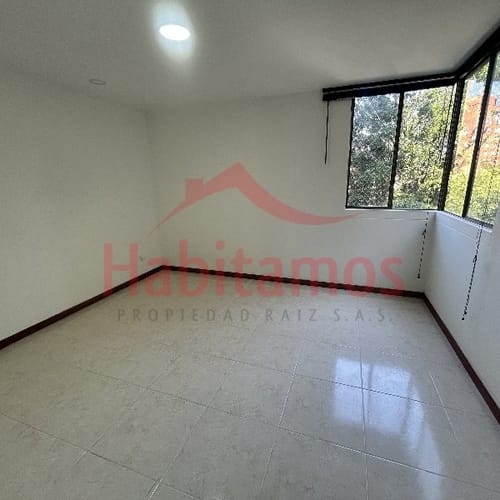 Apartamento de 3 alcobas en arriendo en Transversal Inferior, Medellín, 145 m² · foto 13 de 15