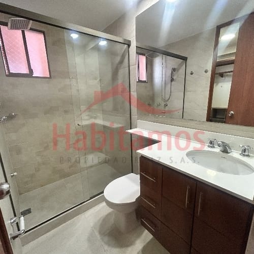 Apartamento de 3 alcobas en arriendo en Transversal Inferior, Medellín, 145 m² · foto 14 de 15