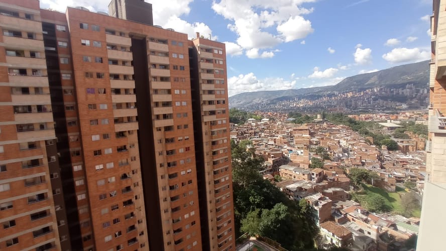 Apartamento en venta en Centro, Itagüí · foto 10 de 12