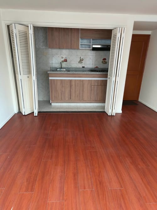 Apartaestudio en venta en Chico, Bogotá, 35 m² · foto 11 de 12