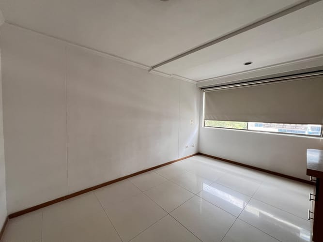 Apartamento de 2 alcobas en venta en Las Lomitas, Sabaneta, 125 m² · foto 11 de 19