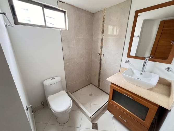 Apartamento de 2 alcobas en venta en Las Lomitas, Sabaneta, 125 m² · foto 17 de 19