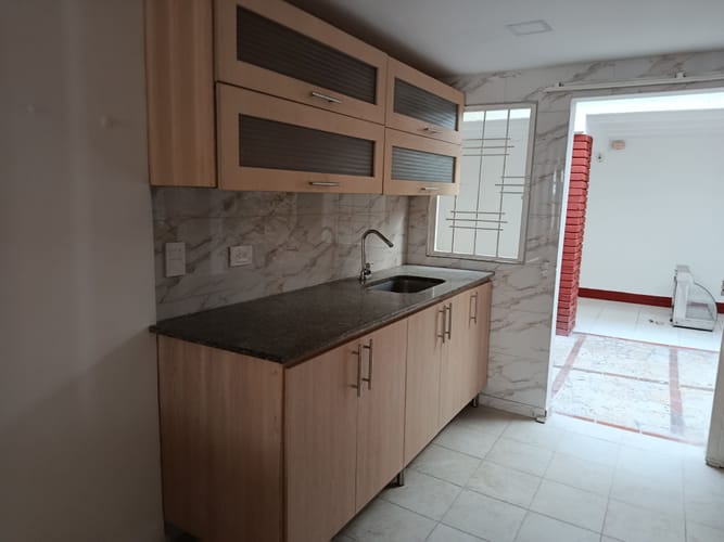 Casa de 5 alcobas en arriendo en Lagos I, Floridablanca, 121 m² · foto 4 de 18