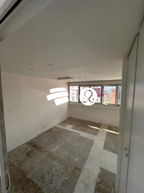 Local en venta en Villa Nueva, Medellín, 32 m² · foto 5 de 12