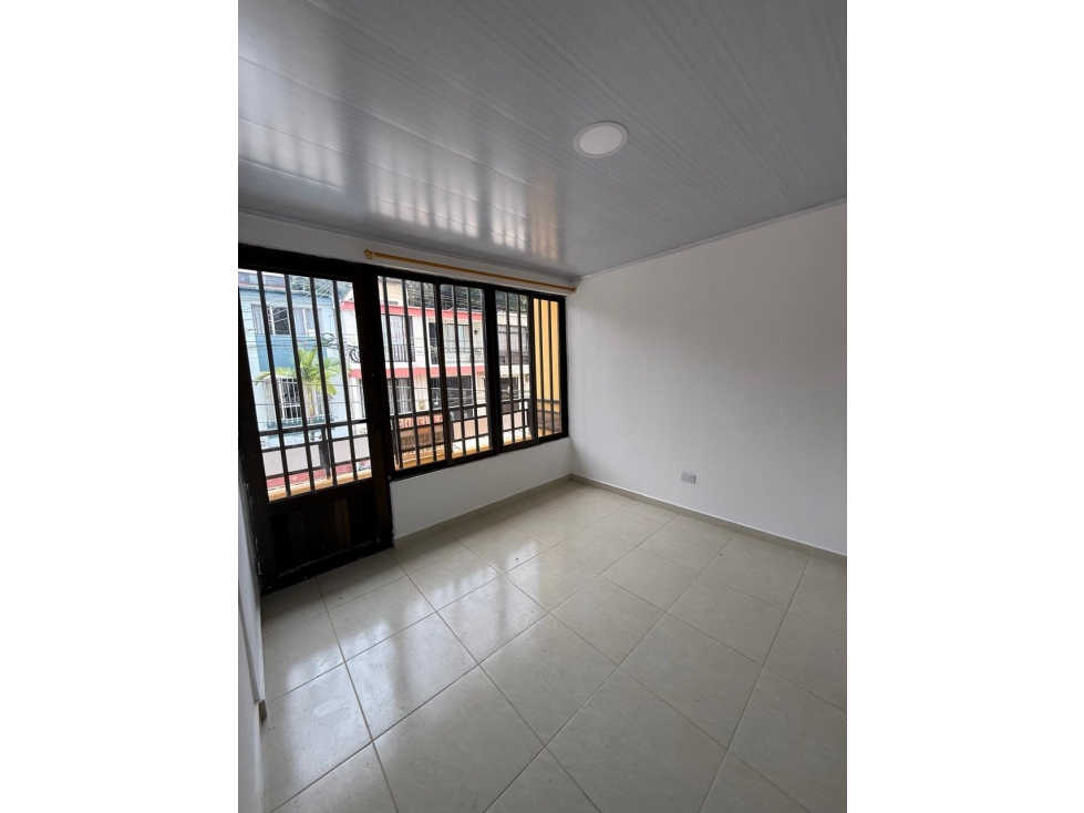 Casa en venta en La Villa, Pereira · foto 2 de 10