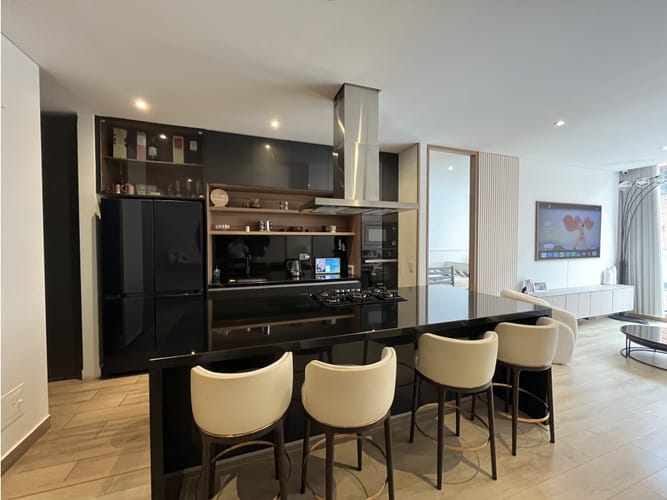 Apartamento de 2 alcobas en venta en Santa Barbara, Bogotá, 96 m² · foto 6 de 24