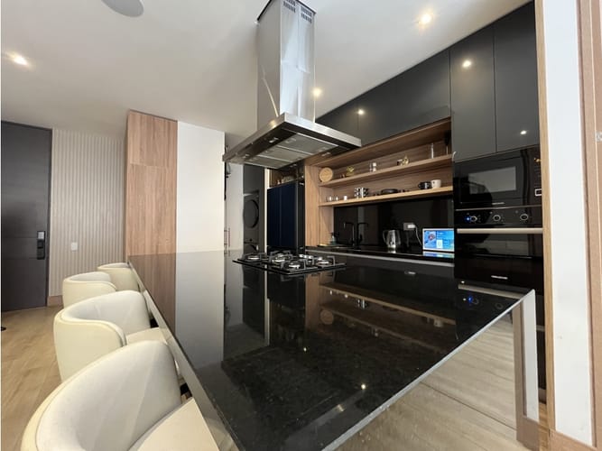 Apartamento de 2 alcobas en venta en Santa Barbara, Bogotá, 96 m² · foto 7 de 24