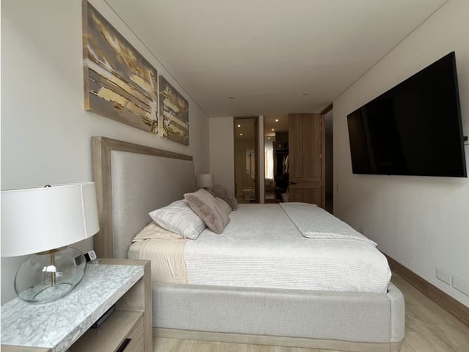 Apartamento de 2 alcobas en venta en Santa Barbara, Bogotá, 96 m² · foto 10 de 24