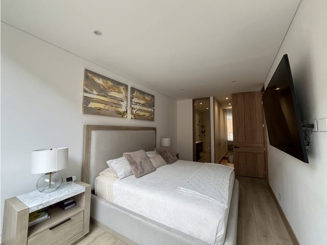 Apartamento de 2 alcobas en venta en Santa Barbara, Bogotá, 96 m² · foto 11 de 24
