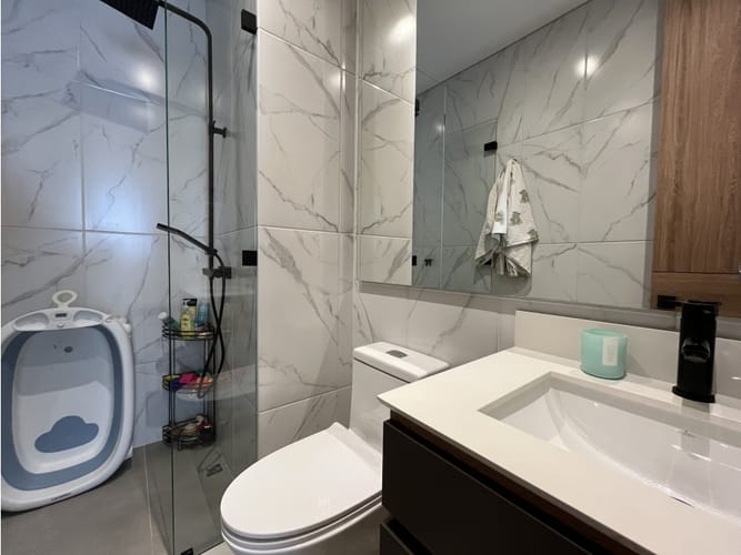 Apartamento de 2 alcobas en venta en Santa Barbara, Bogotá, 96 m² · foto 20 de 24