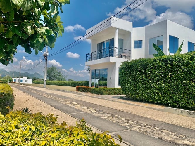 Casa de 5 alcobas en venta en Santander, Girardot, 153 m² · foto 4 de 12
