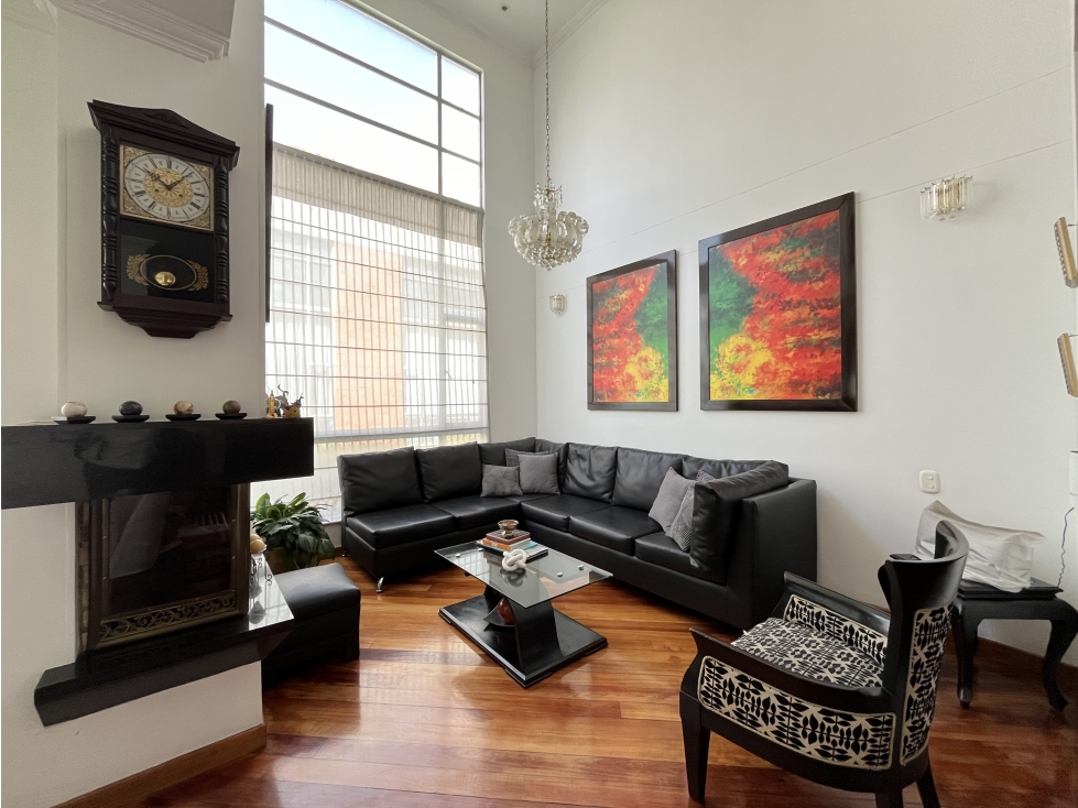 Casa en venta en Colina Campestre, Bogotá · foto 3 de 24