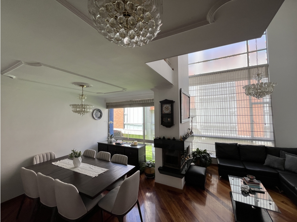 Casa en venta en Colina Campestre, Bogotá · foto 4 de 24