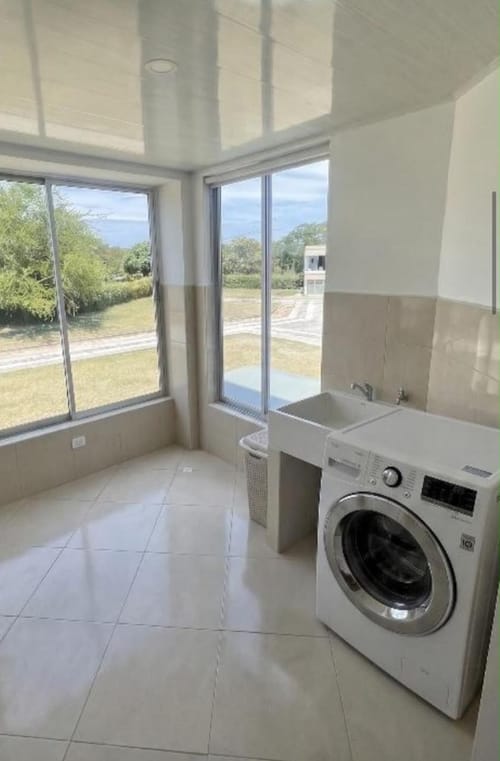 Casa de 5 alcobas en venta en Santander, Girardot, 153 m² · foto 9 de 12