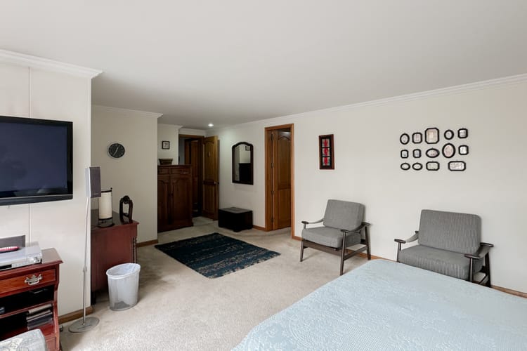 Apartamento de 3 alcobas en venta en Santa Barbara Occidental, Bogotá, 238 m² · foto 18 de 24