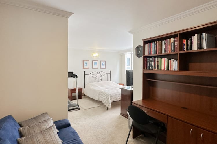 Apartamento de 3 alcobas en venta en Santa Barbara Occidental, Bogotá, 238 m² · foto 23 de 24