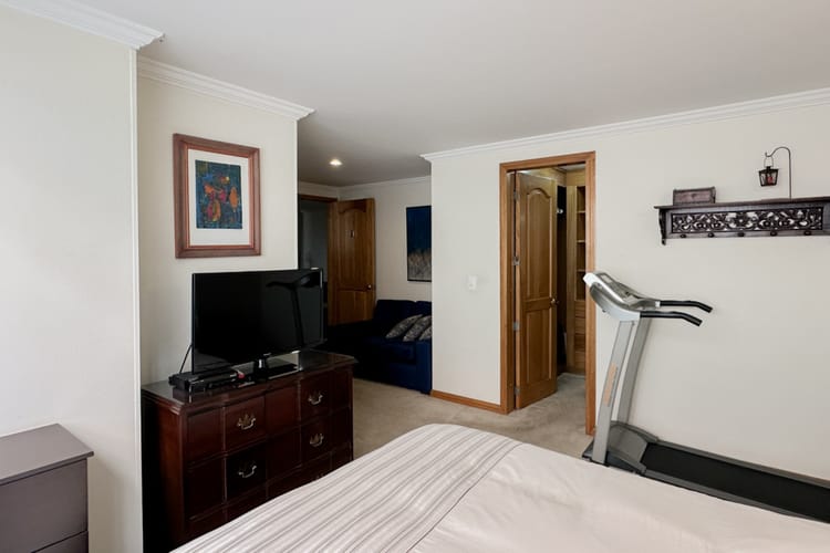 Apartamento de 3 alcobas en venta en Santa Barbara Occidental, Bogotá, 238 m² · foto 24 de 24