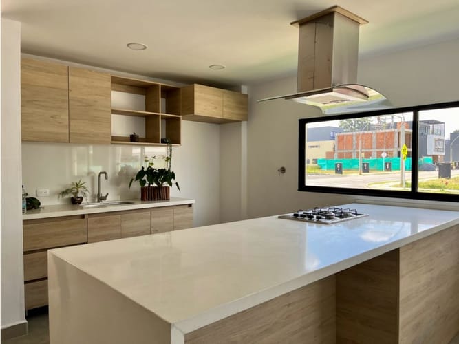 Casa de 4 alcobas en venta en Barro Blanco, Rionegro, 250 m² · foto 5 de 17