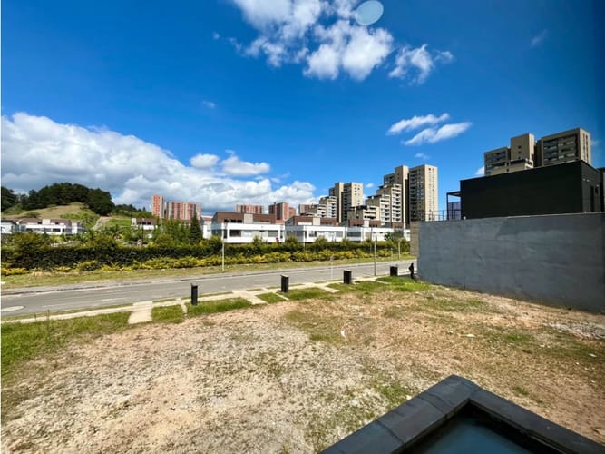 Casa de 4 alcobas en venta en Barro Blanco, Rionegro, 250 m² · foto 17 de 17