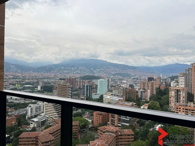 Apartamento de 2 alcobas en arriendo en El Poblado, Medellín, 885 m² · foto 3 de 24