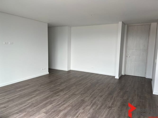 Apartamento de 2 alcobas en arriendo en El Poblado, Medellín, 885 m² · foto 6 de 24