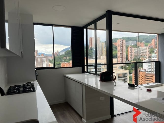 Apartamento de 2 alcobas en arriendo en El Poblado, Medellín, 885 m² · foto 7 de 24