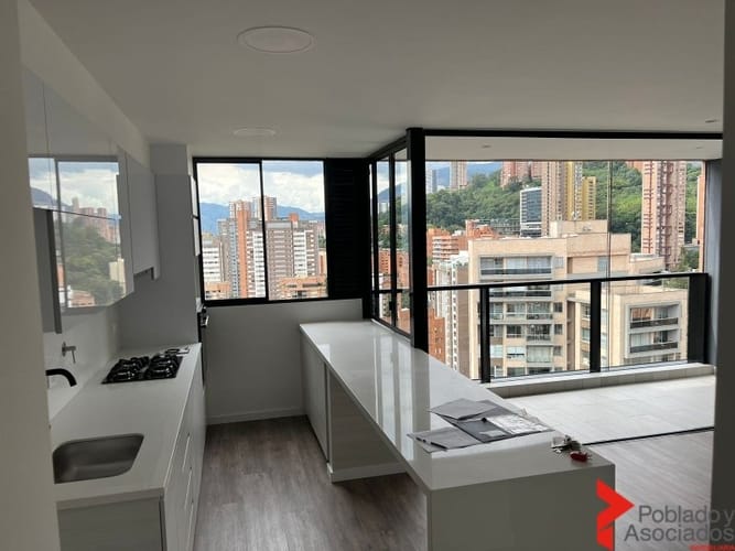 Apartamento de 2 alcobas en arriendo en El Poblado, Medellín, 885 m² · foto 17 de 24