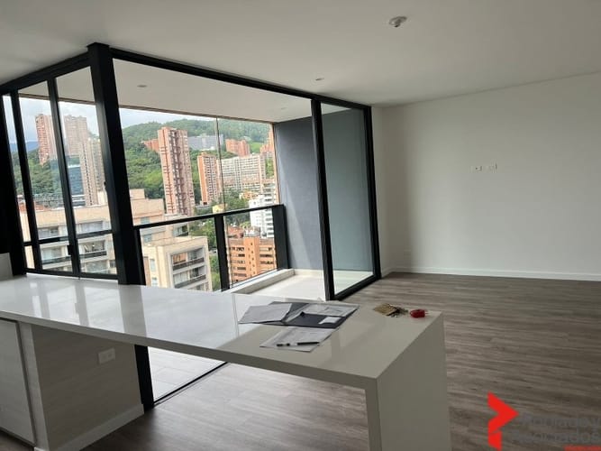 Apartamento de 2 alcobas en arriendo en El Poblado, Medellín, 885 m² · foto 20 de 24