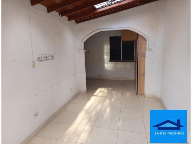 Casa de 4 alcobas en venta en Laureles, Medellín, 244 m² · foto 2 de 20