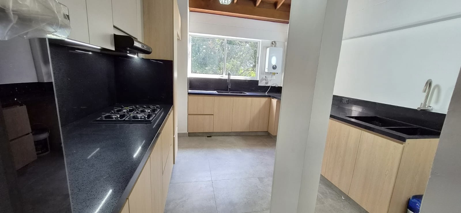 Apartamento en venta en El Poblado, Medellín · foto 5 de 24