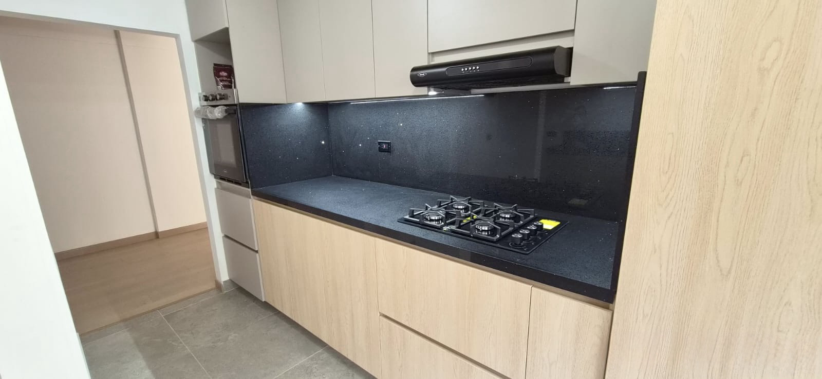 Apartamento en venta en El Poblado, Medellín · foto 6 de 24